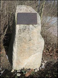 Gedenkstein KZ-Auenlager Buchenwald.jpg