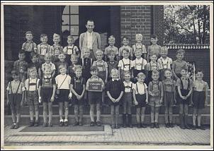 Volksschule Unteroker, Einschulung 1950.jpg