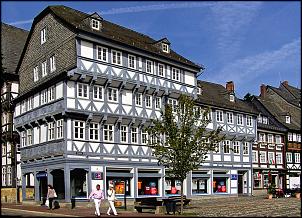 Klicken Sie auf die Grafik fr eine grere Ansicht 

Name:	Goslar 07.2006_Schuhhof mit Santander Bank.jpg 
Hits:	11 
Gre:	347,6 KB 
ID:	8333